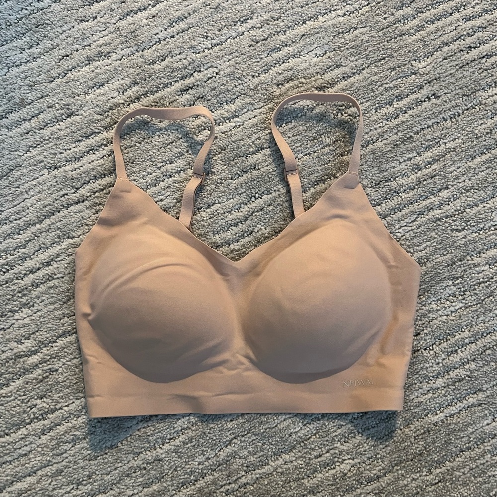 Neiwai Barely Zero Fixed Cup Wavy Bra XS/S Treacly Almond NIB